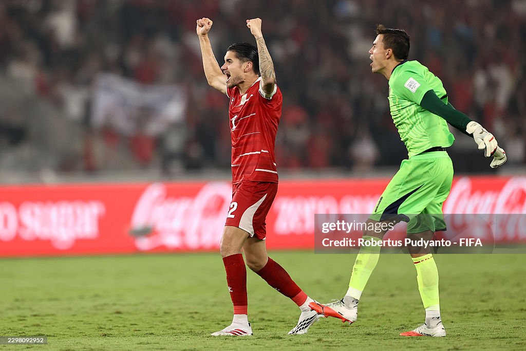 FIFA ASEAN Cup: Trọng tài bất ngờ sửa bảng bù giờ, Indonesia được cộng thêm 5 phút đầy khó hiểu - Ảnh 2. FIFA ASEAN Cup: Trọng tài bất ngờ sửa bảng bù giờ, Indonesia được cộng thêm 5 phút đầy khó hiểu - Ảnh 2.