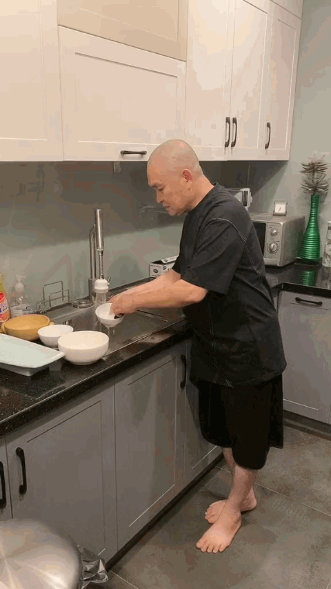 NSƯT Xu&acirc;n Hinh nghỉ hưu sớm ở tuổi 57 sống b&igrave;nh y&ecirc;n trong kh&ocirc;ng gian nghệ thuật - Ảnh 8.