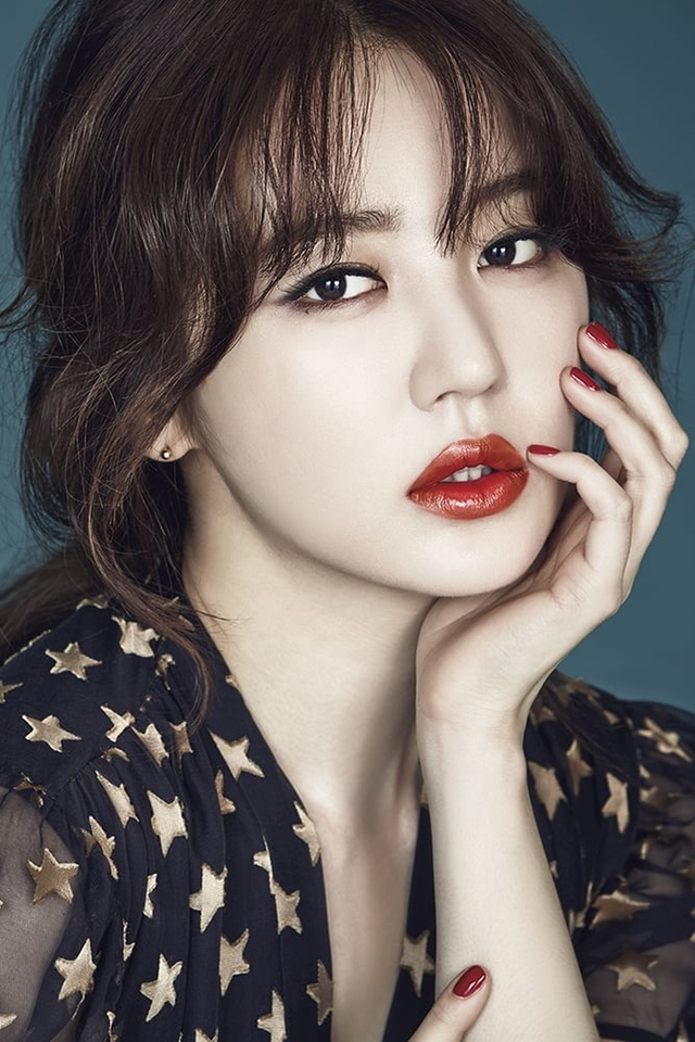 Thái tử phi Yoon Eun Hye hẹn hò "hồng hài nhi" kém 11 tuổi?- Ảnh 5.