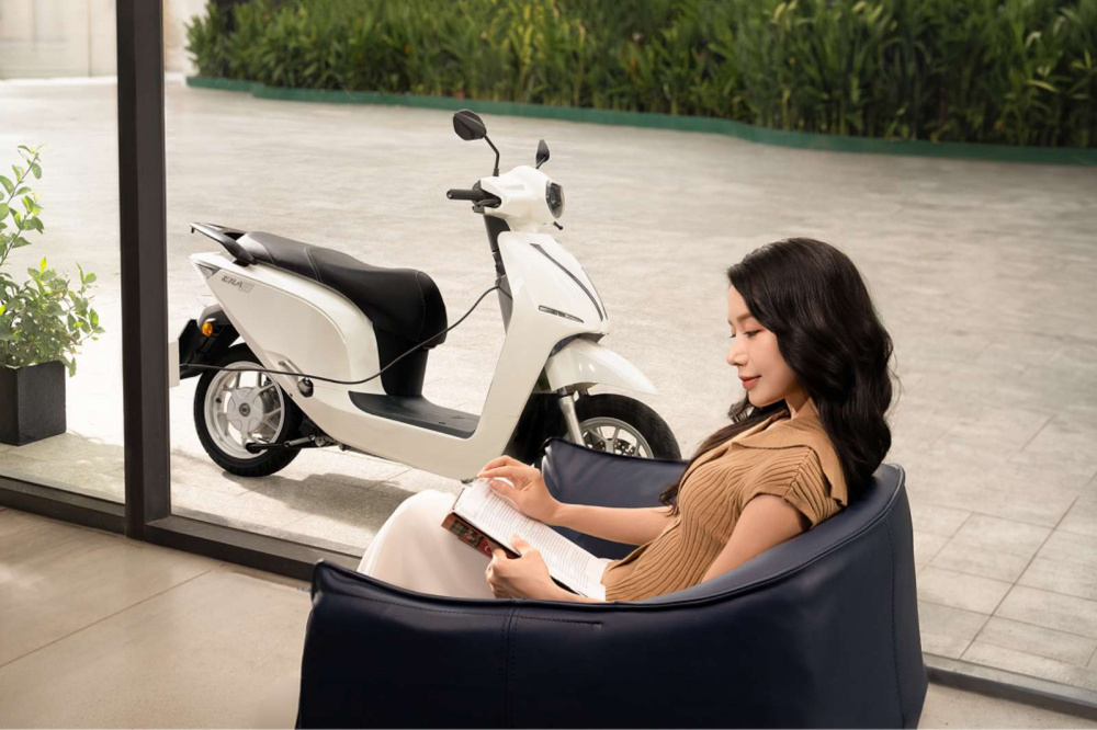 Mẫu xe Dat Bike chốt tới 20.000 đơn sau gần 5 tháng: cốp 50 lít, chạy 200 km/sạc, giá từ 29,9 triệu đồng - Ảnh 1.