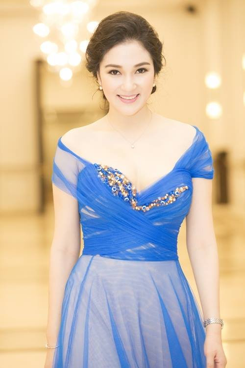 Hoa hậu có gương mặt phúc hậu nhất Việt Nam bí mật kết hôn khi du học ở Anh, đã đi bước nữa nhưng giấu kín danh tính chồng- Ảnh 4.