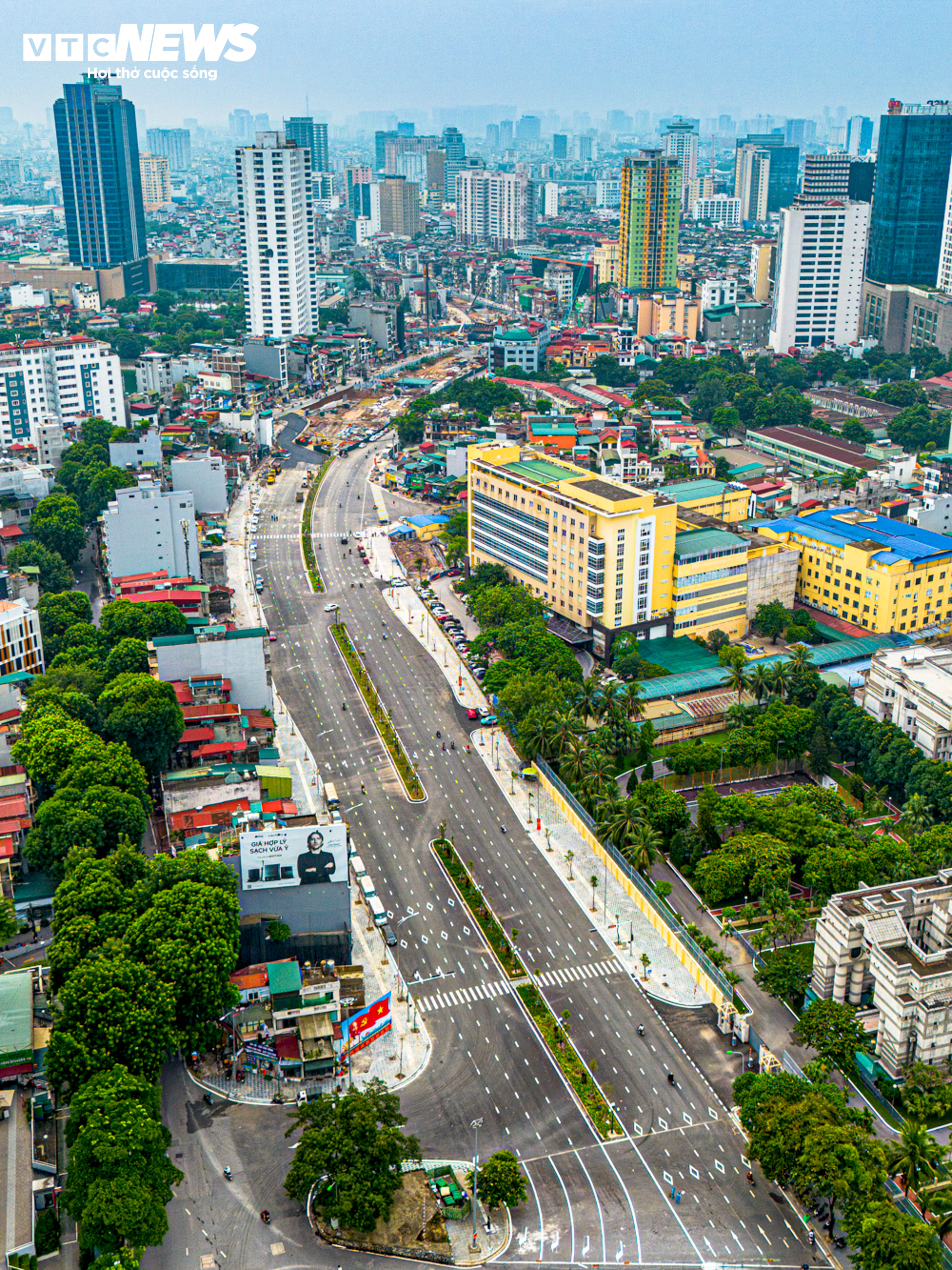 Cận cảnh thi c&ocirc;ng hai cầu vượt V&agrave;nh đai 1 H&agrave; Nội 2026 - Ảnh 3.