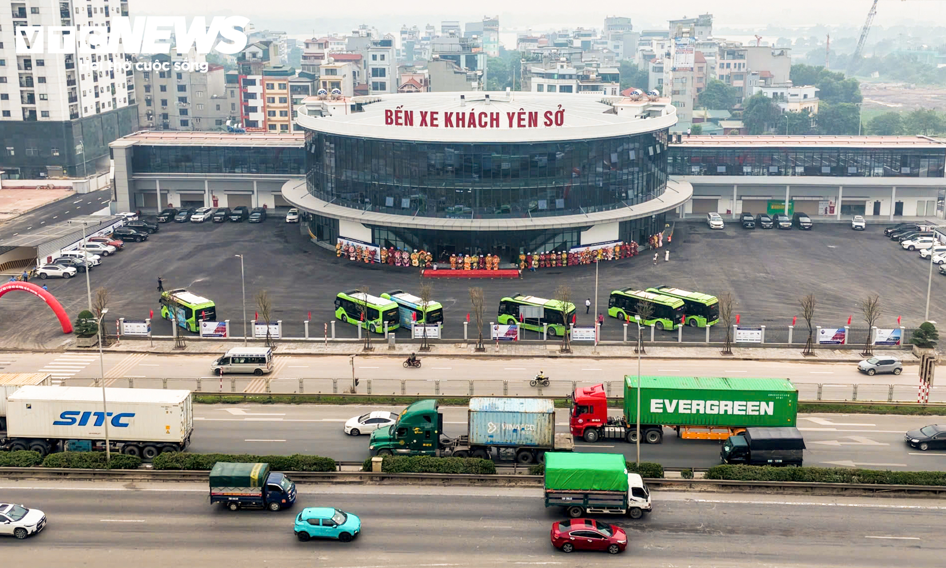 Bến xe Yên Sở hiện đại ở Hà Nội chính thức hoạt động với 120 tỷ đồng đầu tư - Ảnh 4.