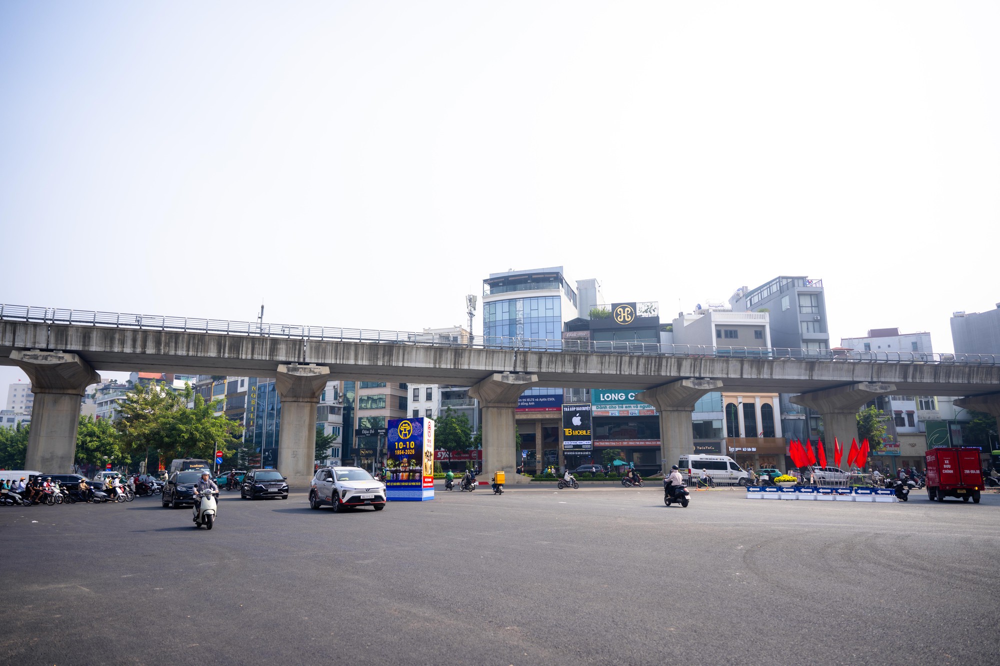 Cảnh tượng giao thông Hà Nội thông thoáng hơn Sau thông xe Vành đai 2 , 5 - Ảnh 4.