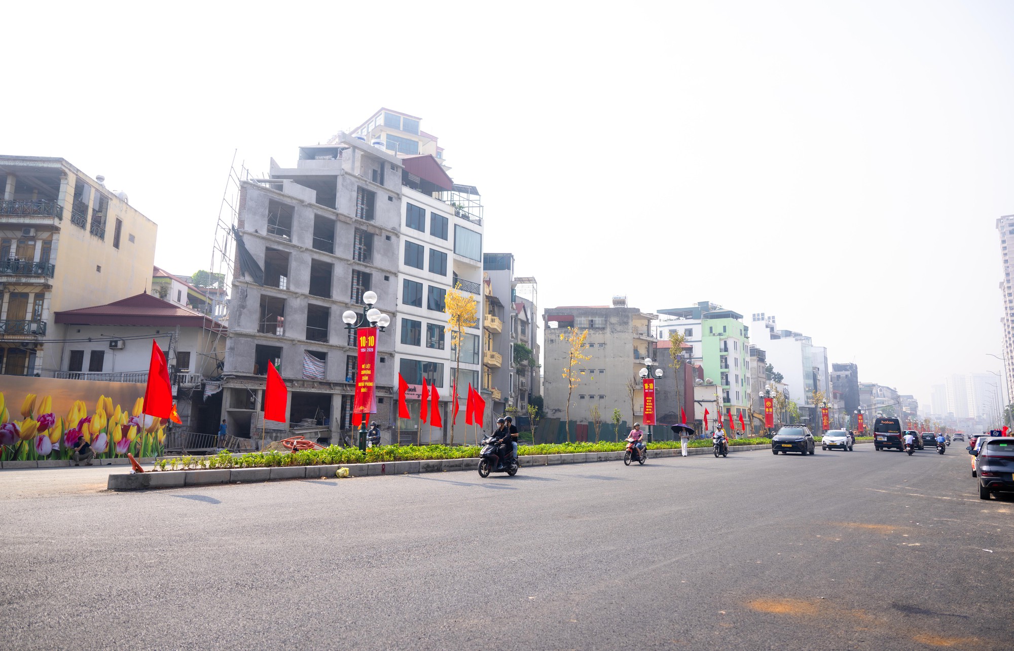 Cảnh tượng giao thông Hà Nội thông thoáng hơn Sau thông xe Vành đai 2 , 5 - Ảnh 7.