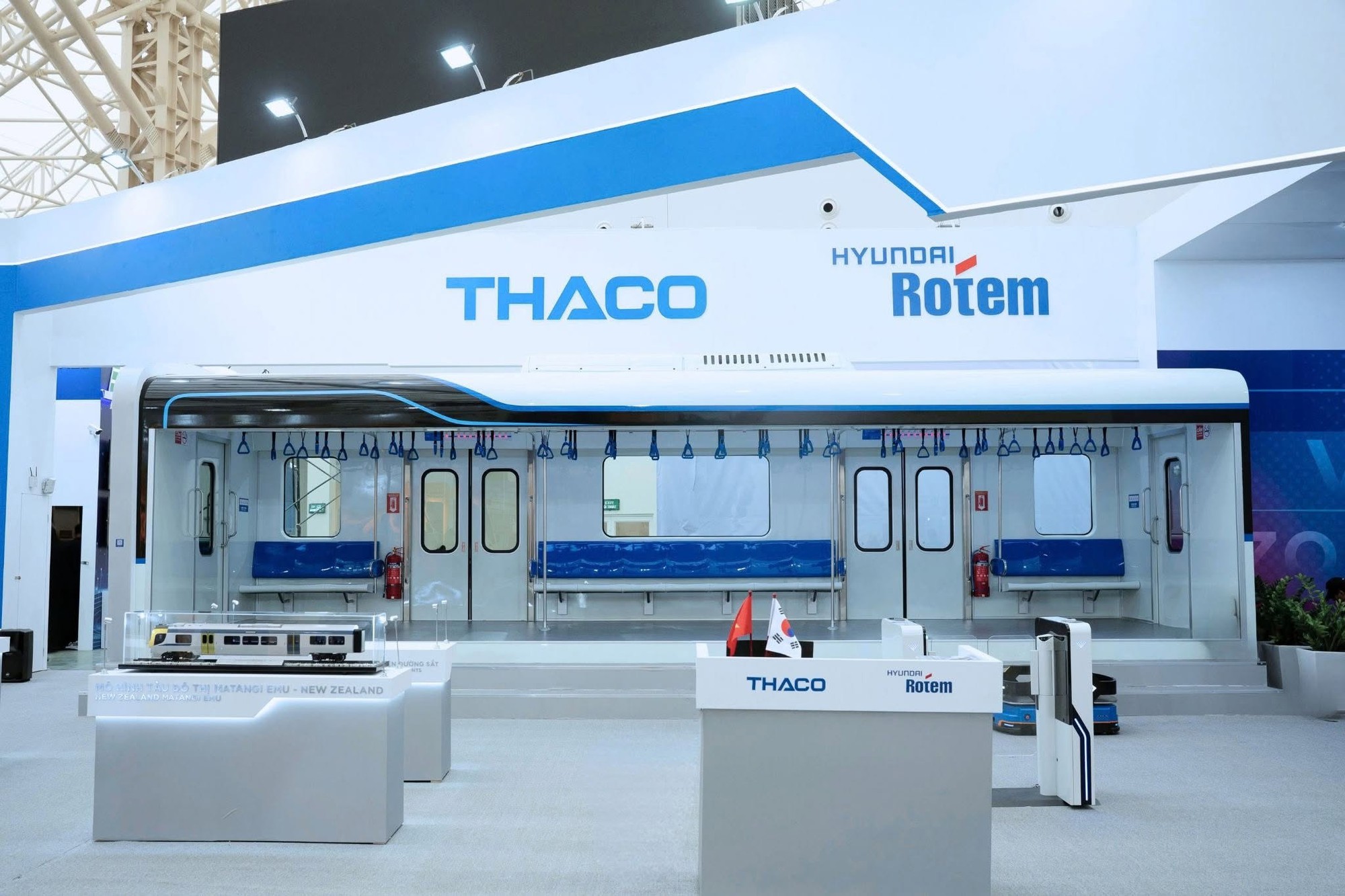 T&agrave;u điện đ&ocirc; thị tốc độ 110 km / h của Trần B&aacute; Dương: Giải ph&aacute;p giao th&ocirc;ng hiện đại 2026 - Ảnh 4.