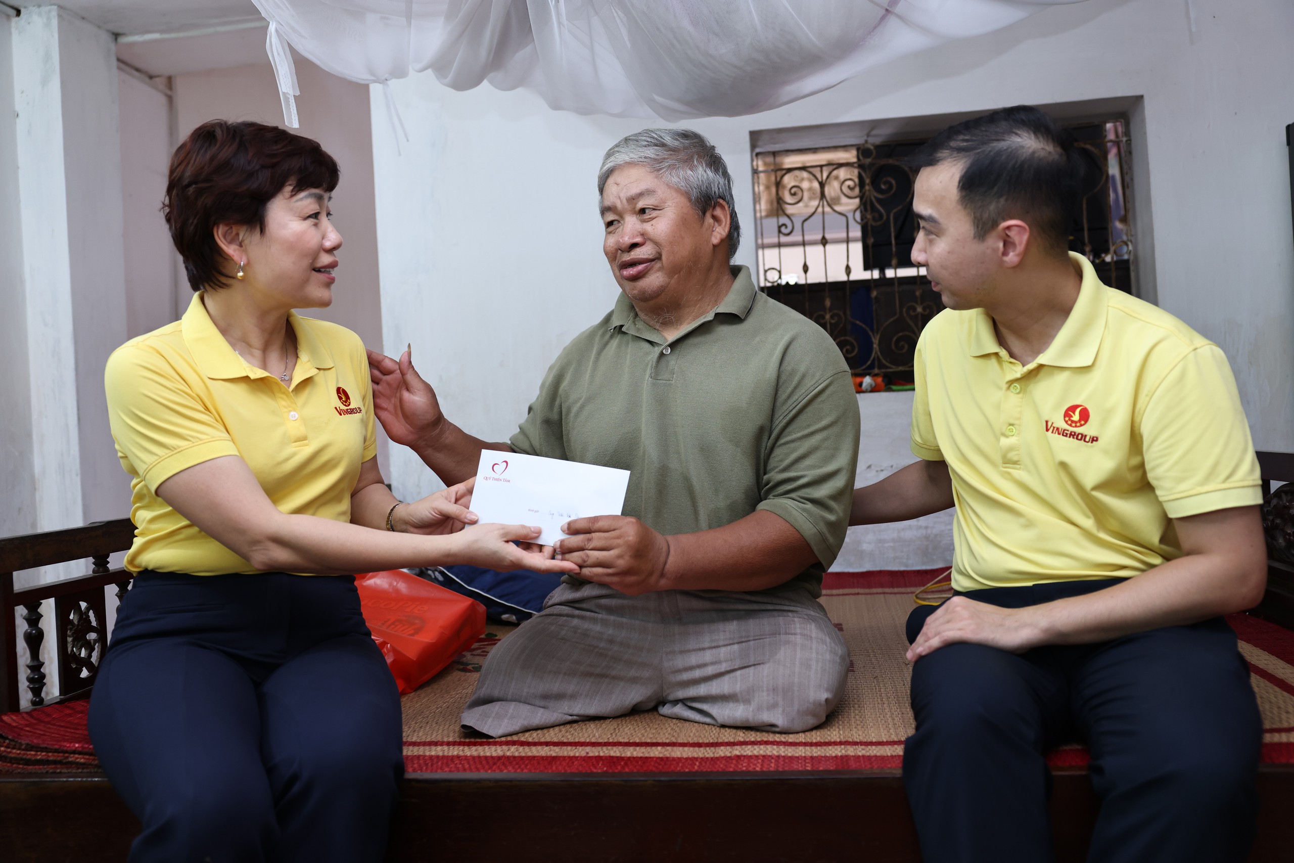 Bà Phạm Thu Hương lần đầu lên tiếng về Quỹ hơn 46.000 tỷ đồng của Vingroup, giúp đỡ hàng nghìn người VN - Ảnh 7.