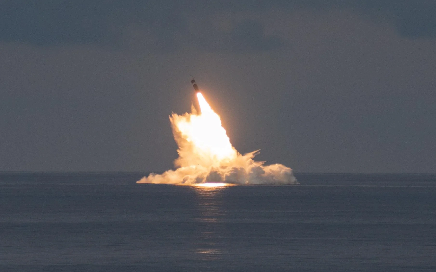 1.000 vật thể lao đến với tốc độ 6 km/s khiến S-500 “hoa mắt”: Nga chỉ có 3 phút lựa chọn, bắn cái nào để sống?