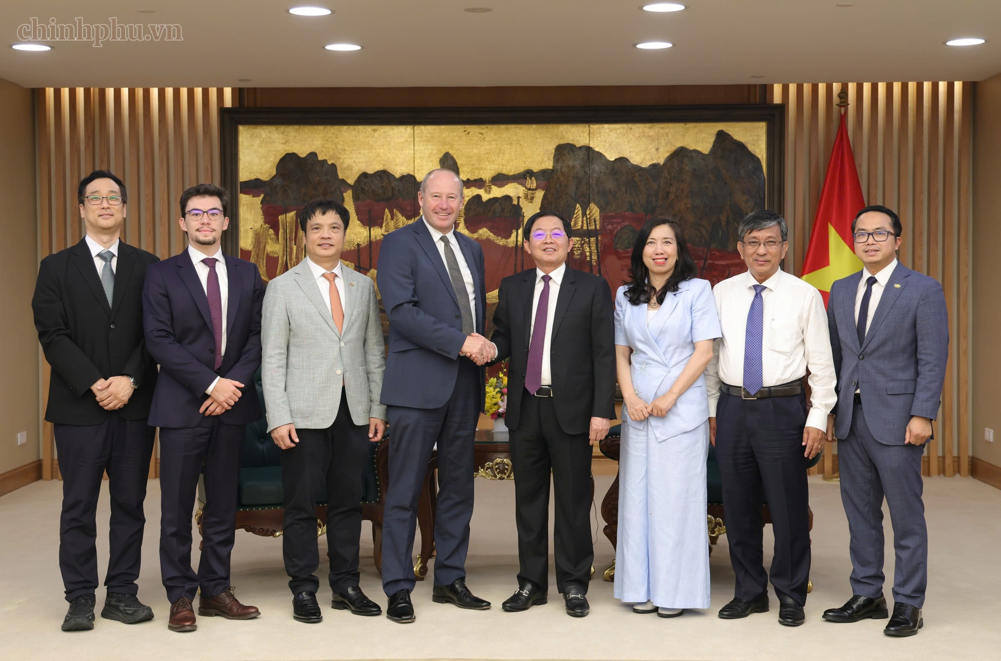Phó Thủ tướng vừa chứng kiến Tập đoàn Pháp “bắt tay” FPT muốn thúc đẩy một công nghệ chiến lược của VN - Ảnh 2.