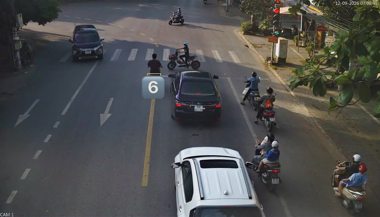Người đàn ông 46 tuổi bị phạt nguội 10 lần tại cùng 1 địa điểm  - Ảnh 1.