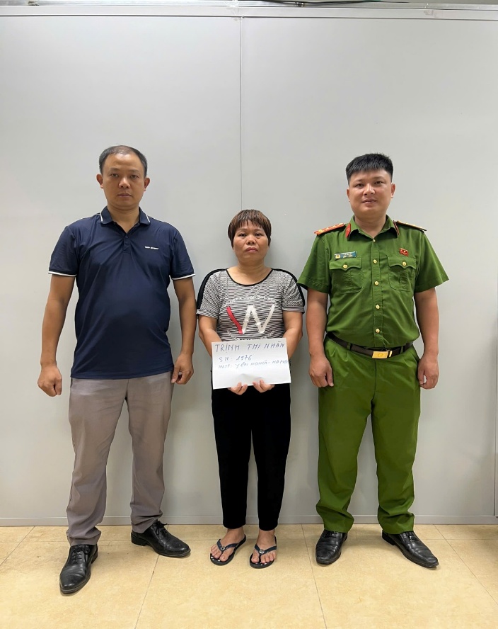 Lê Thị Nhàn 50 tuổi trở về đầu thú - Ảnh 1. Lê Thị Nhàn 50 tuổi trở về đầu thú - Ảnh 1.