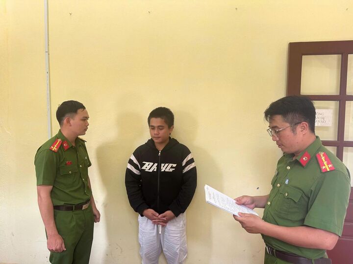 Tai nạn giao th&ocirc;ng thương t&acirc;m ở Quảng Ng&atilde;i: ' Con nghiện ' l&aacute;i m&ocirc; t&ocirc; t&ocirc;ng người đi xe đạp - Ảnh 1.