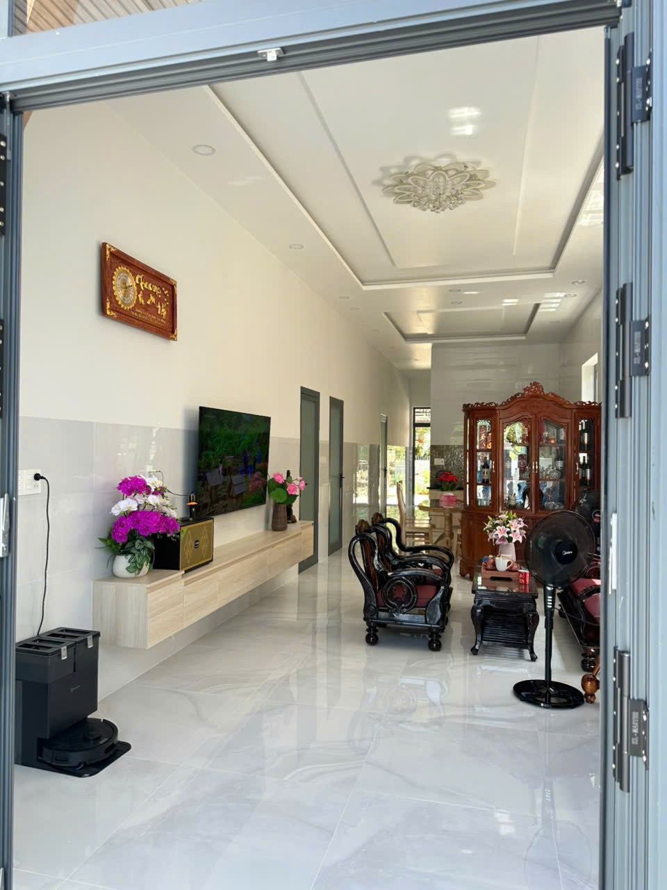 Gallery - 5 con gái góp tiền tỷ xây nhà báo hiếu bố mẹ, các con rể góp công lớn - image 1