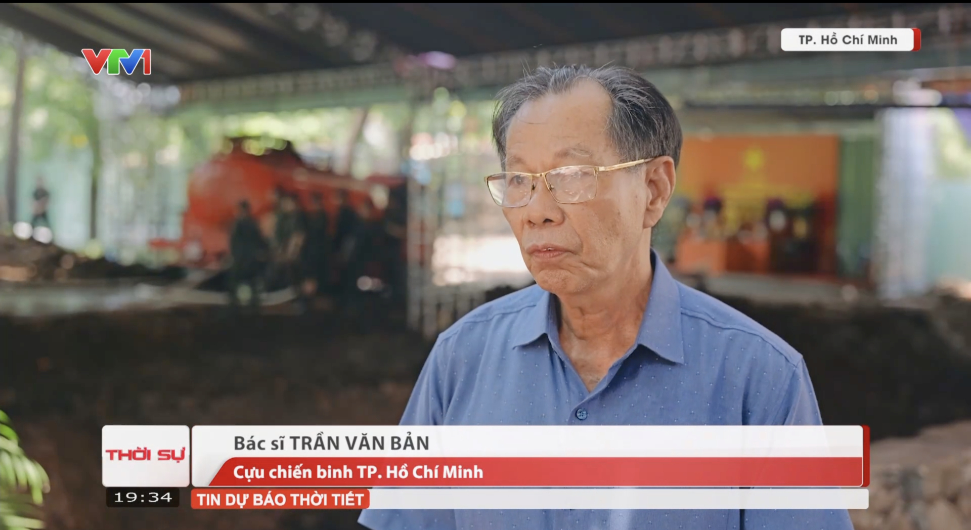 Những nét vẽ ghi lại hài cốt liệt sĩ tại Công viên Lê Thị Riêng , TP . HCM - Ảnh 2.