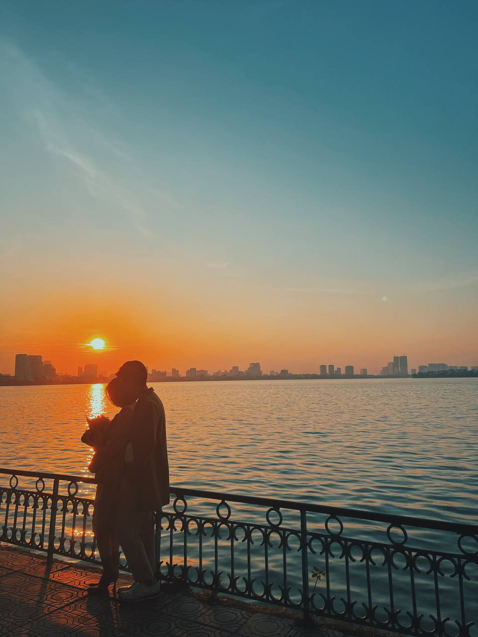 Ngôi mộ bí ẩn giữa hồ Tây: Khám phá dấu tích lịch sử giữa lòng Hà Nội - Ảnh 5.