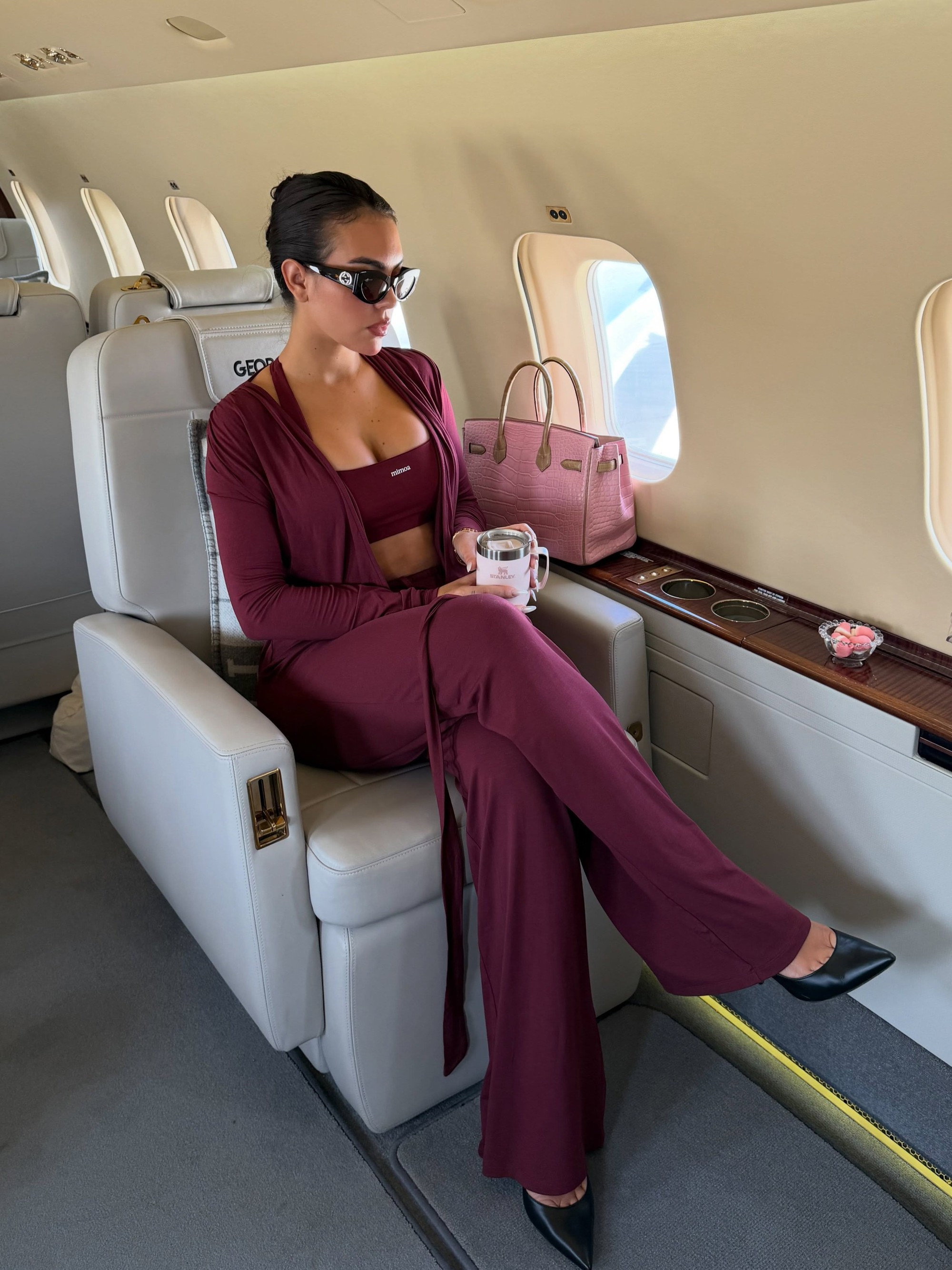 Georgina Rodríguez: Hành trình đổi đời sau 30 phút tăng ca năm 2026 - Ảnh 6. Georgina Rodríguez: Hành trình đổi đời sau 30 phút tăng ca năm 2026 - Ảnh 6.
