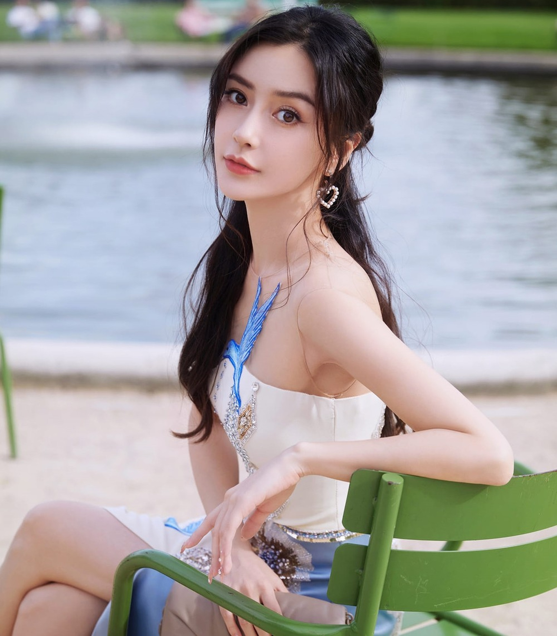 - Ảnh 4. - Ảnh 4.