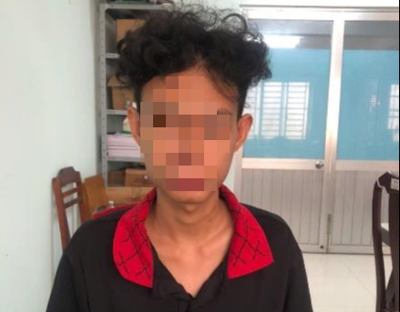 Danh tính nam thanh niên chặn xe người dân để xin tiền đổ xăng lúc 1 giờ sáng - Ảnh 1.