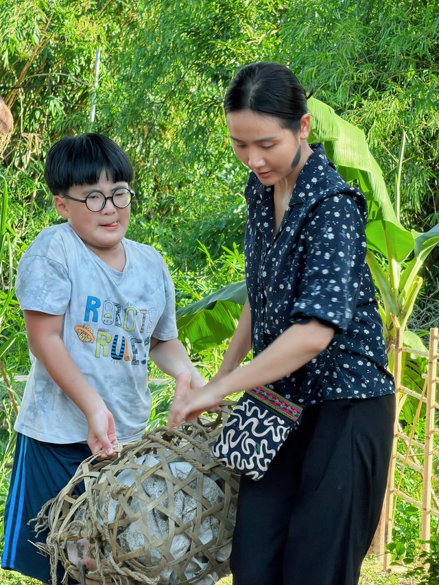 Phan Minh Huyền: "Mọi người v&agrave; anh Do&atilde;n Quốc Đam đều &ugrave;a v&agrave;o hỏi t&ocirc;i c&oacute; bị thương ở đ&acirc;u kh&ocirc;ng"- Ảnh 5.