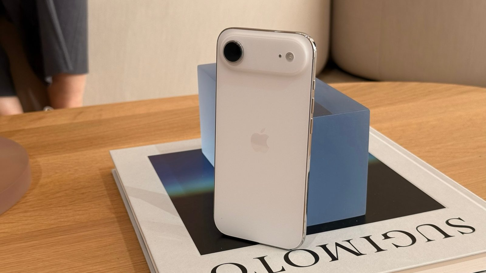 IPhone Air giảm gi&aacute; mạnh nhất năm 2026 , cơ hội sở hữu si&ecirc;u phẩm chỉ từ 21 triệu đồng - Ảnh 1.