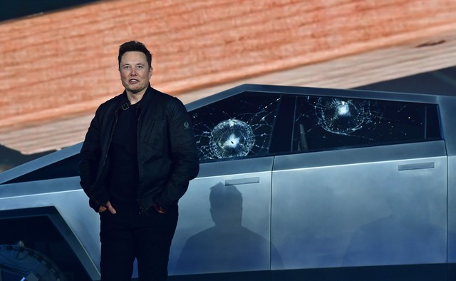 Roadster mới Elon Musk: Sự kiện công nghệ gây sốt trong thế kỷ 21 - Ảnh 2. Roadster mới Elon Musk: Sự kiện công nghệ gây sốt trong thế kỷ 21 - Ảnh 2.