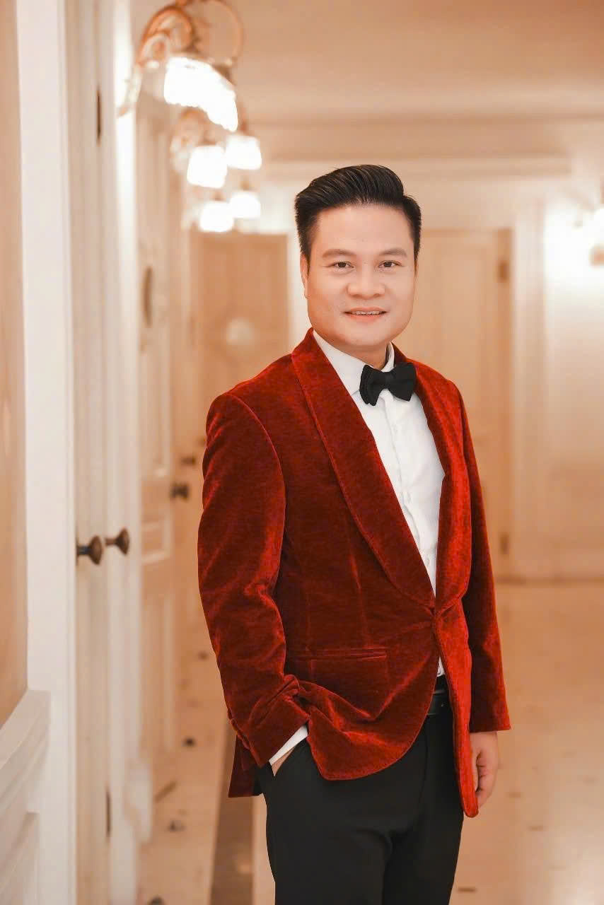 NSƯT Hoàng Tùng: NSƯT Hoàng Tùng:
