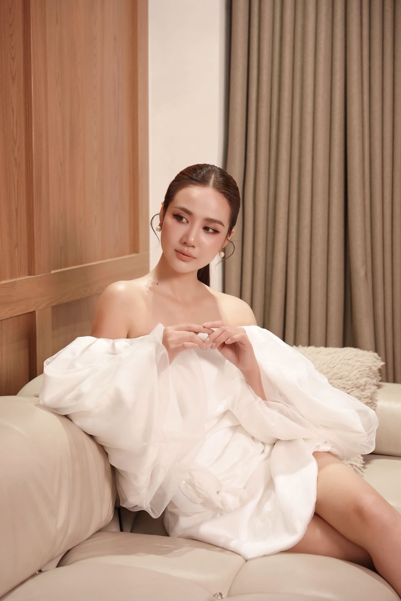 Huyền Lizzie chia sẻ về cuộc sống làm mẹ đơn thân và vai diễn mới tại VTV - Ảnh 2. Huyền Lizzie chia sẻ về cuộc sống làm mẹ đơn thân và vai diễn mới tại VTV - Ảnh 2.
