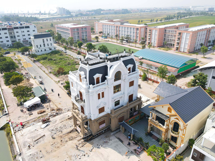 Biệt thự 4 tầng ở Bắc Ninh di dời nhà 200m thành công Sau 2 tháng thi công - Ảnh 2.