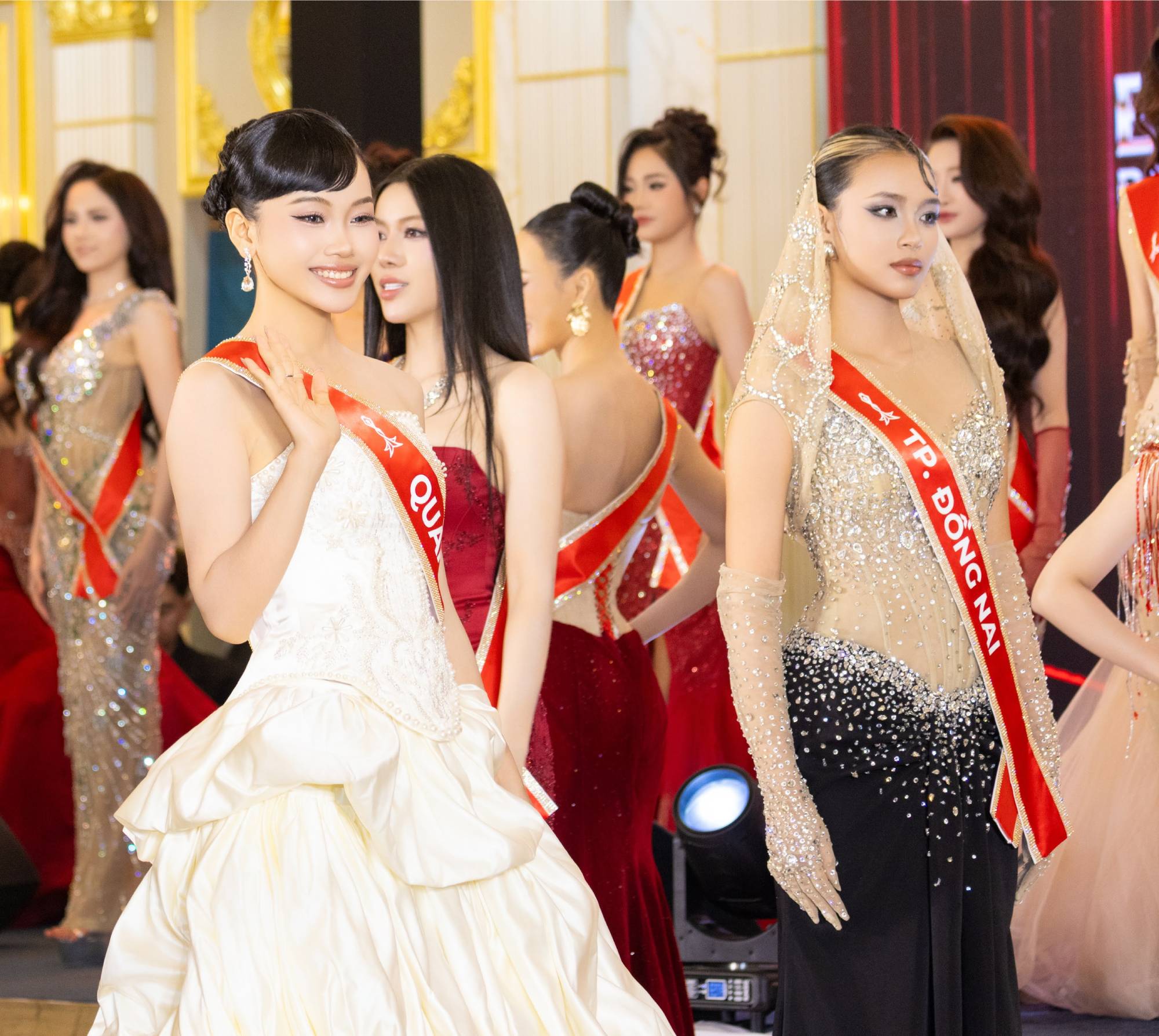 Top 23 Miss Charm Vietnam nhận sash, lộ diện trước truyền thông - Ảnh 3.