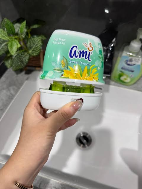Lời khuyên cho gia đình sử dụng sáp thơm trong nhà vệ sinh an toàn và hiệu quả - Ảnh 1.