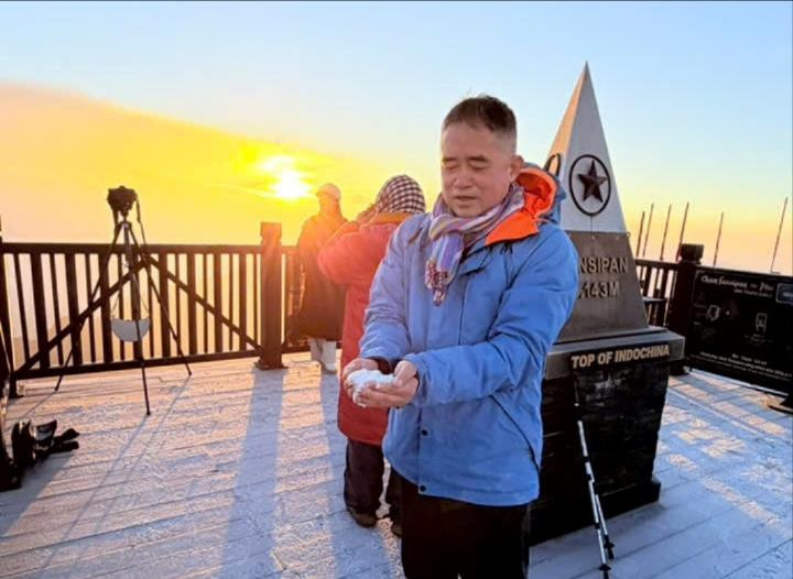 Phát hiện đỉnh núi cao 3.143 m ở Việt Nam, từng lạnh -8°C, mùa đông nhìn như một góc châu Âu - Ảnh 5.