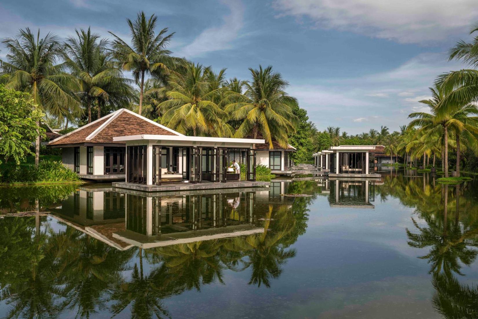 Four Seasons Resort The Nam hai giữ năm Sao Forbes Travel Guide và hai Michelin Key năm 2026 - Ảnh 1.