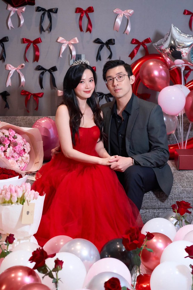 “Dâu hào môn” Midu diện đầm giấu dáng, nghi vấn có tin vui ở tuổi 37 - Ảnh 5.