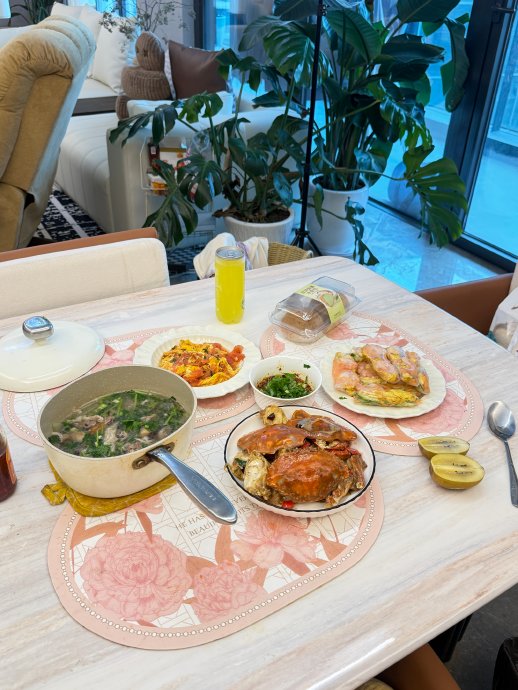 Đặt đồ ăn hết 15,4 triệu/tháng, dân văn phòng đành chi 5-7 triệu thuê người tới tận nhà nấu cơm - Ảnh 3.