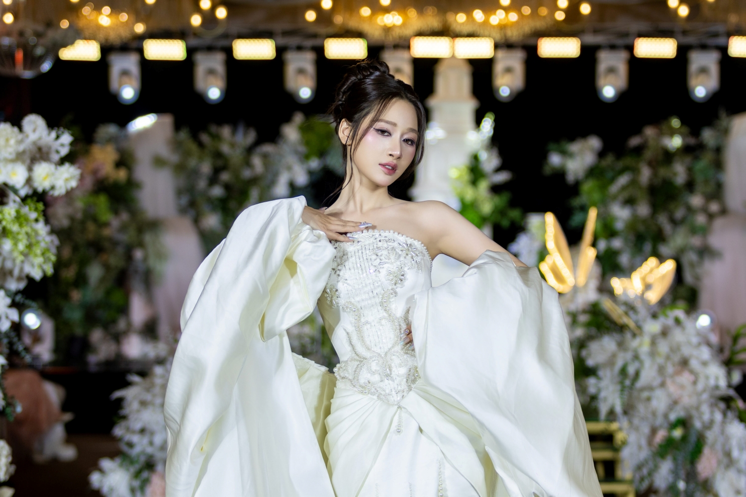Người đẹp Miss Charm Vietnam khoe sắc vóc trên sàn diễn thời trang ở Đồng Nai - Ảnh 2. Người đẹp Miss Charm Vietnam khoe sắc vóc trên sàn diễn thời trang ở Đồng Nai - Ảnh 2.