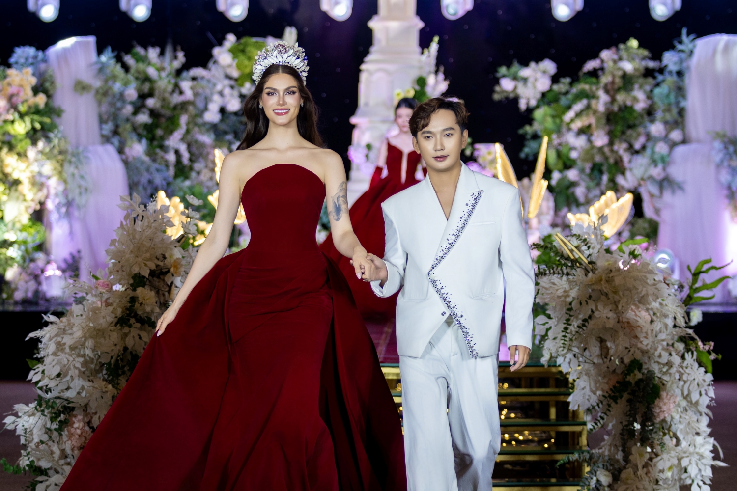 Người đẹp Miss Charm Vietnam khoe sắc vóc trên sàn diễn thời trang ở Đồng Nai - Ảnh 7. Người đẹp Miss Charm Vietnam khoe sắc vóc trên sàn diễn thời trang ở Đồng Nai - Ảnh 7.