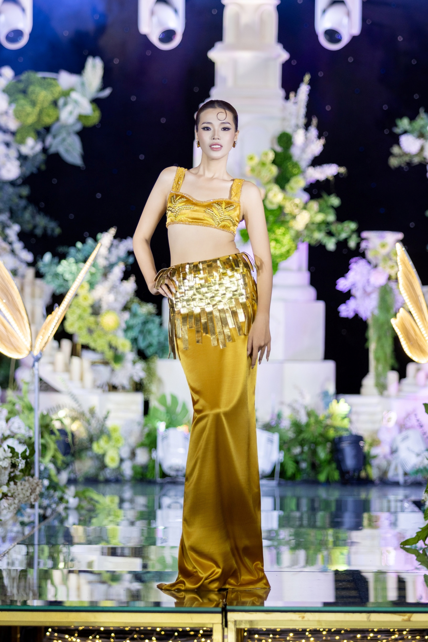 Người đẹp Miss Charm Vietnam khoe sắc vóc trên sàn diễn thời trang ở Đồng Nai - Ảnh 6. Người đẹp Miss Charm Vietnam khoe sắc vóc trên sàn diễn thời trang ở Đồng Nai - Ảnh 6.