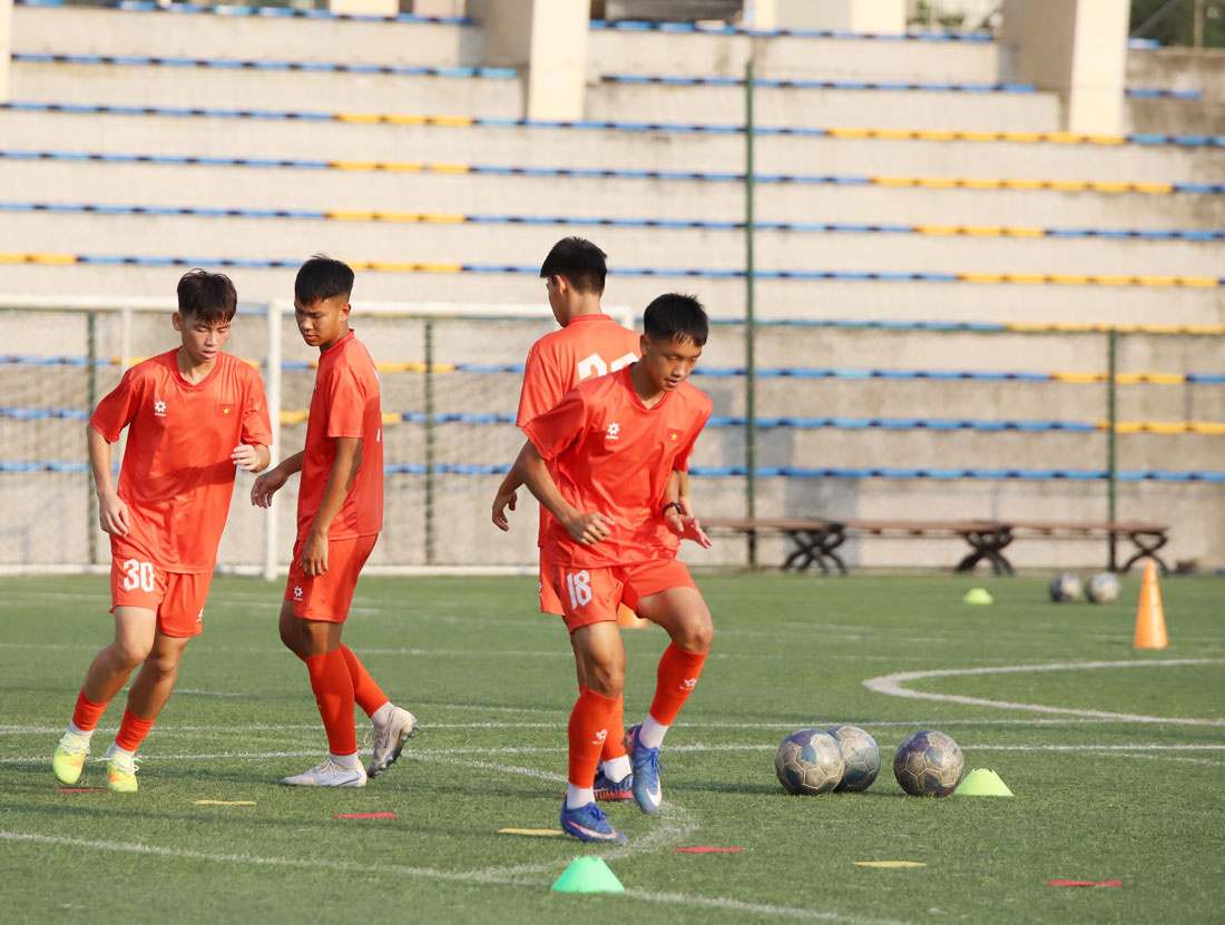 Đối thủ ch&acirc;u &Acirc;u chốt đội h&igrave;nh tham dự World Cup, tuyển Việt Nam gặp th&aacute;ch thức lớn - Ảnh 1.