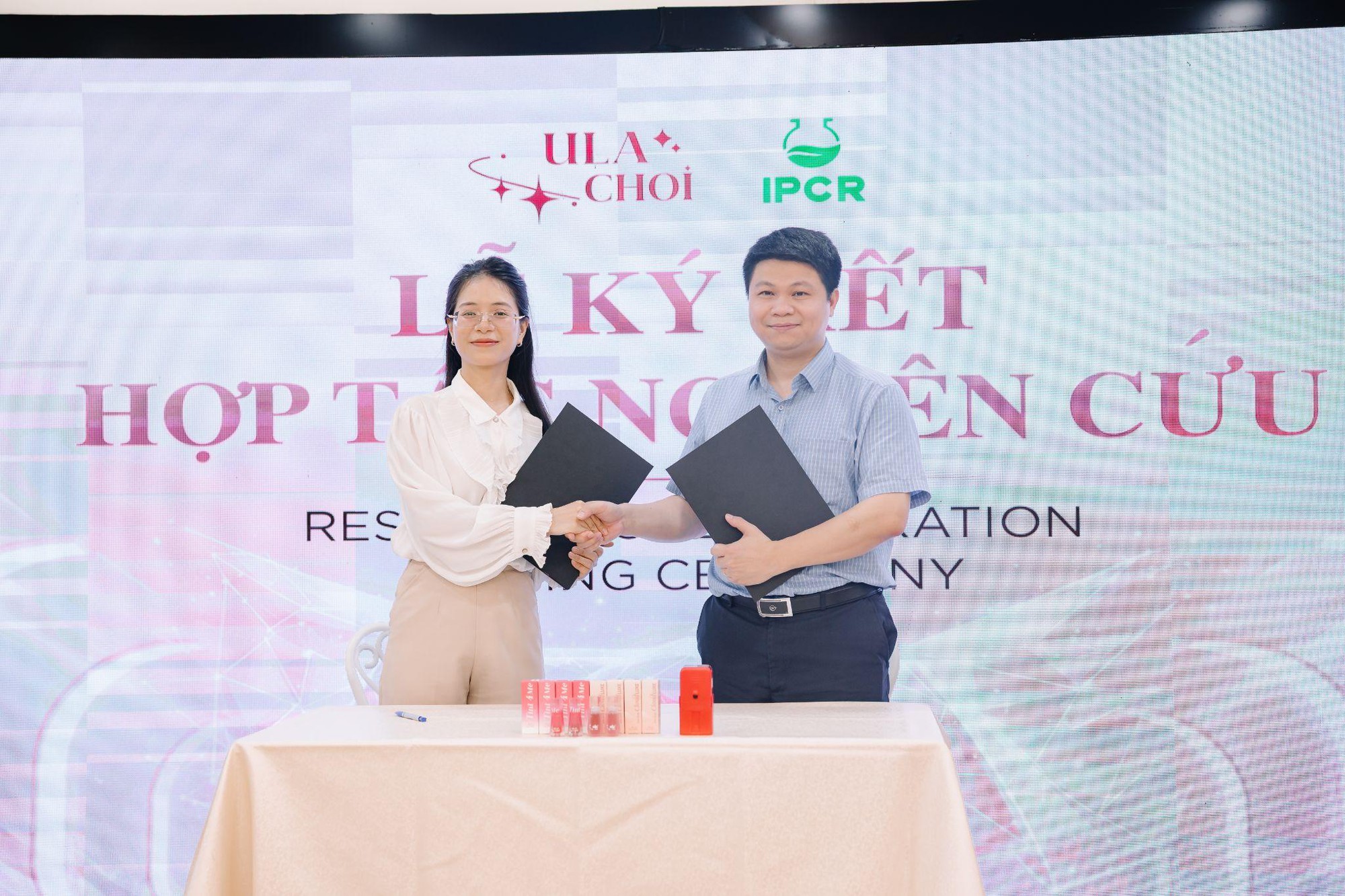 ULACHOI ký thỏa thuận hợp tác với Viện nghiên cứu Dược phẩm và Mỹ phẩm Việt Nam (IPCR) và Nhà máy KEHETO - Ảnh 1.