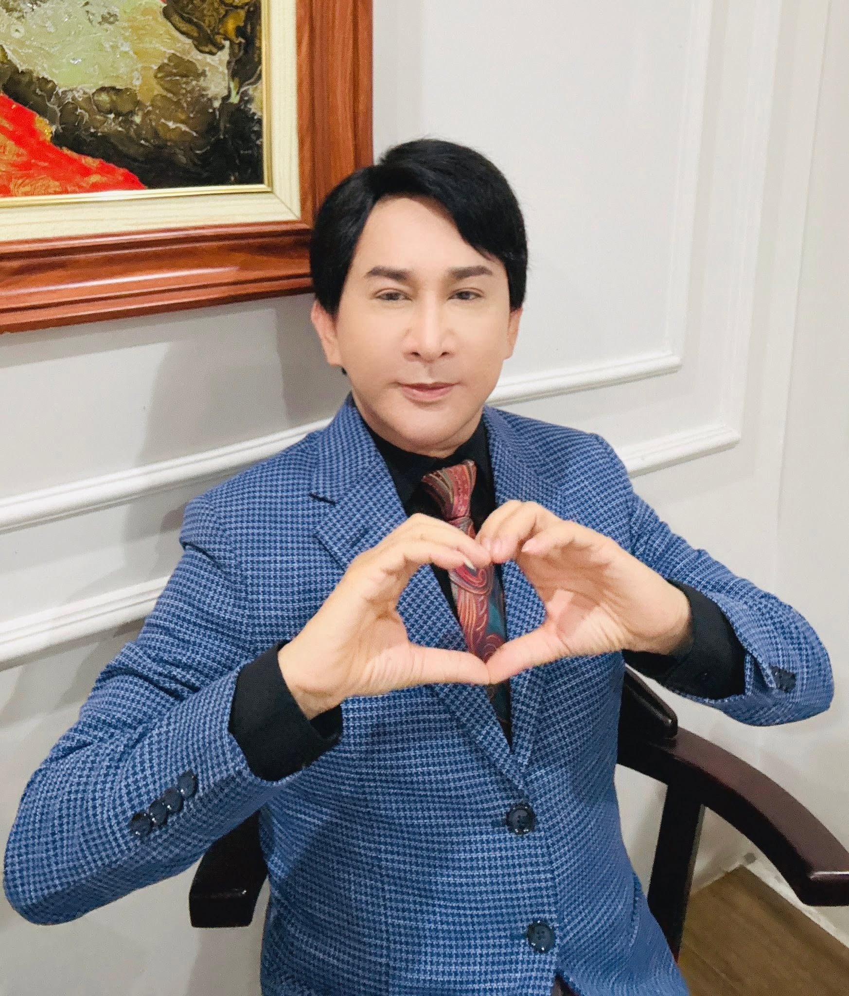 Kim Tử Long Từ &ocirc;ng ho&agrave;ng cải lương đến chủ qu&aacute;n phở nổi tiếng ở Sư Vạn Hạnh - Ảnh 1.