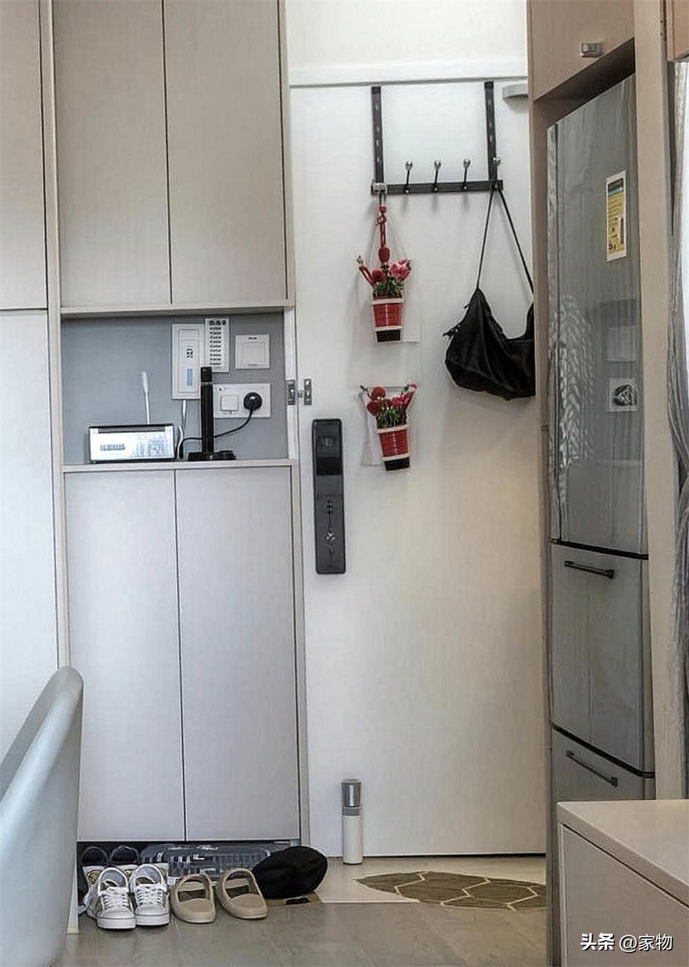 Cặp vợ chồng mới cưới Biến căn hộ 26 m&sup2; th&agrave;nh kh&ocirc;ng gian sống l&yacute; tưởng cho gia đ&igrave;nh - Ảnh 2.