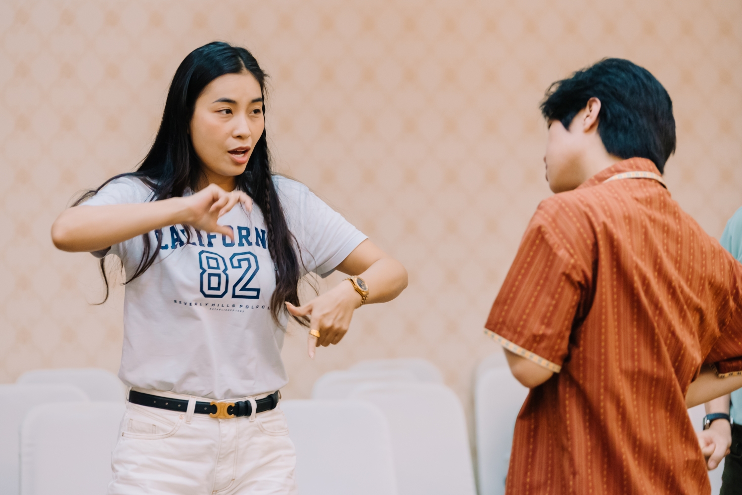Diễn viên Phạm Yến tái xuất với vai Hoàng hậu Thi Thi, NSND Trịnh Kim Chi nói thẳng: "Chị tin em" - Ảnh 3. Diễn viên Phạm Yến tái xuất với vai Hoàng hậu Thi Thi, NSND Trịnh Kim Chi nói thẳng: "Chị tin em" - Ảnh 3.