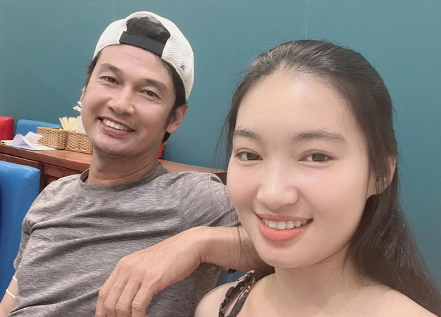 Nam diễn viên U60 sang Mỹ: "Đi Mỹ tươi cười vậy chứ lòng cũng buồn" - Ảnh 3. Nam diễn viên U60 sang Mỹ: "Đi Mỹ tươi cười vậy chứ lòng cũng buồn" - Ảnh 3.