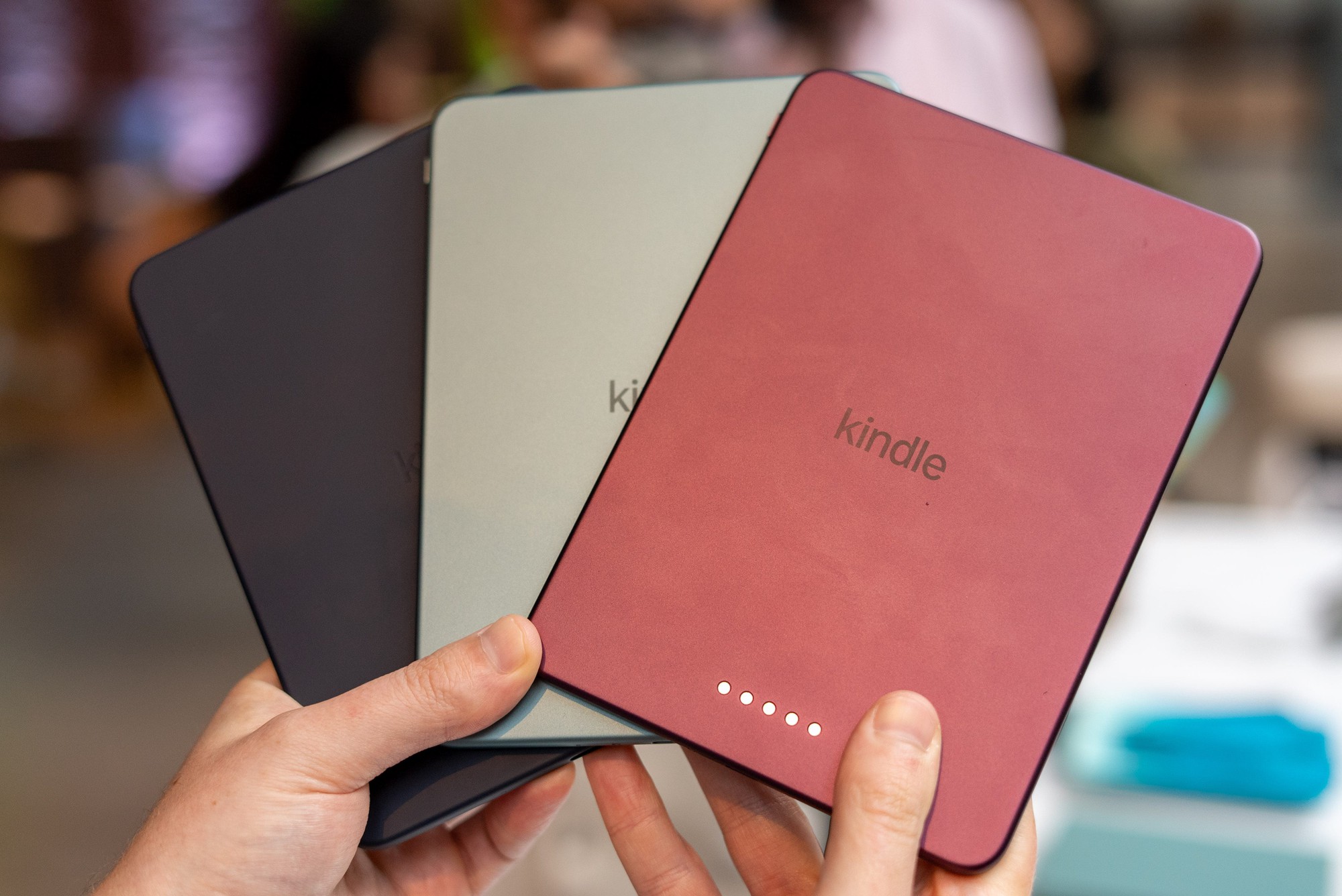 Amazon ra mắt máy đọc sách Kindle mới với thiết kế hiện đại và giá từ 4 triệu đồng - Ảnh 5. Amazon ra mắt máy đọc sách Kindle mới với thiết kế hiện đại và giá từ 4 triệu đồng - Ảnh 5.