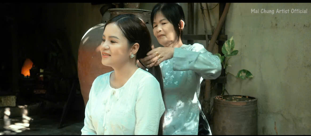 Mai Chung đưa loạt danh thắng cố đô Huế vào MV mới, ca khúc mất 3 năm “thai nghén” - Ảnh 7.