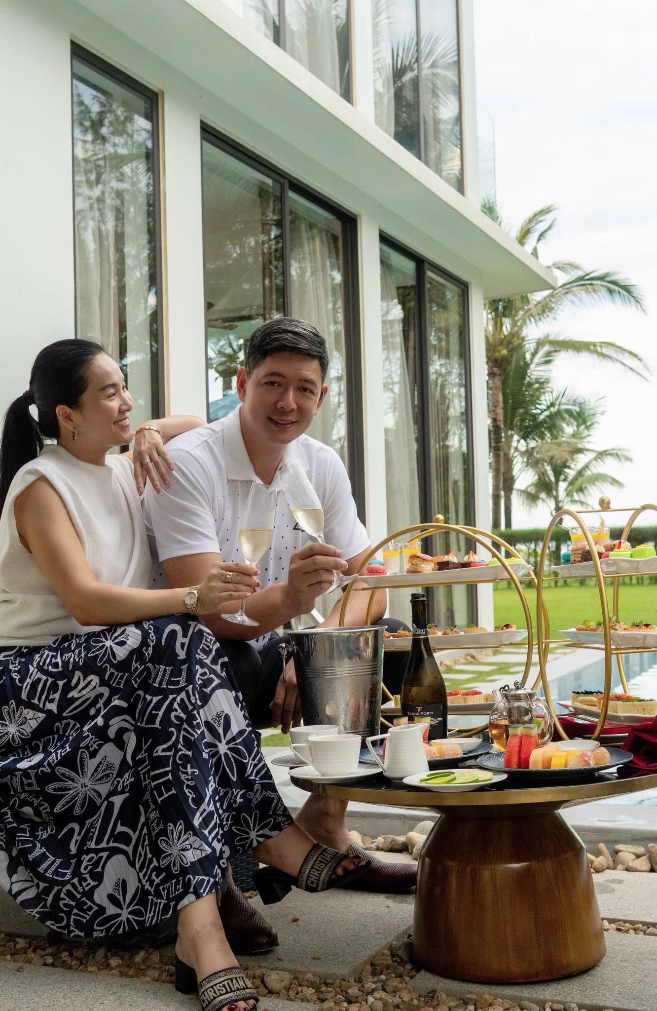 Gallery - Bình Minh: Từ cậu bé bán sữa đậu nành từ 3 giờ sáng trở thành nam siêu mẫu đình đám một thời, nay sống bên vợ đại gia hơn 4 tuổi trong biệt thự sang trọng tại TP.HCM - image 12