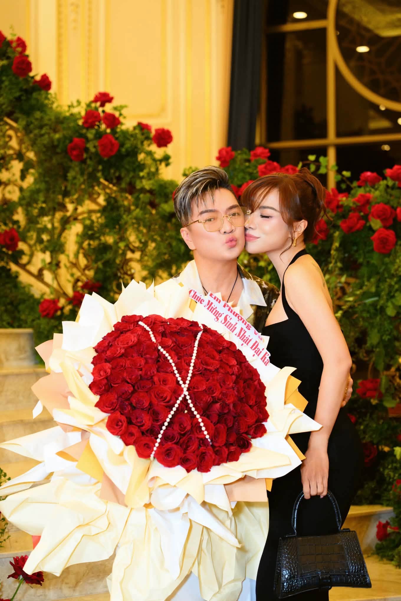 Nữ ca sĩ quê Hải Phòng nói về mối quan hệ kéo dài 11 năm với Đàm Vĩnh Hưng - Ảnh 1.