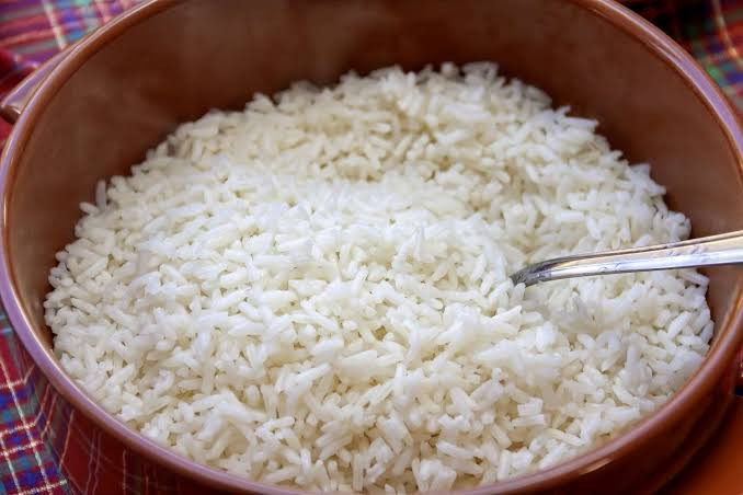 5 sai lầm khi rửa b&aacute;t bằng nước rửa ch&eacute;n m&agrave; nhiều gia đ&igrave;nh kh&ocirc;ng để &yacute; - Ảnh 2.