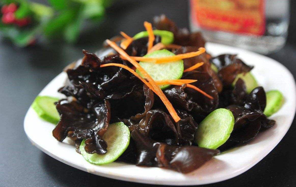 Sai lầm khi ngâm mộc nhĩ biến 