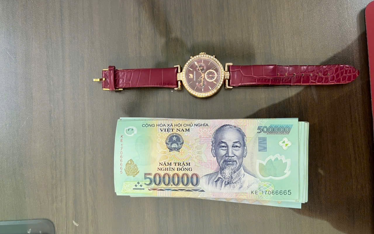 Ai là chủ nhân số tiền sau nhanh chóng liên hệ công an